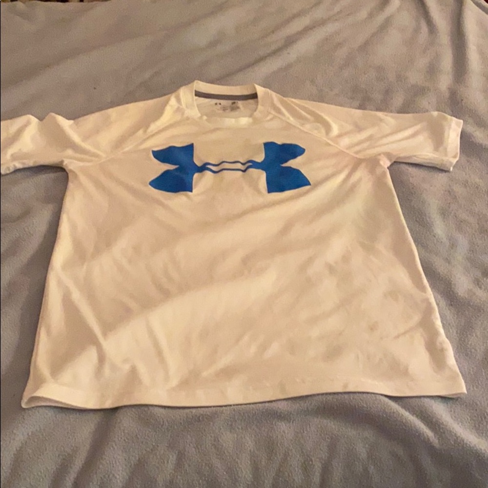 Under armour top